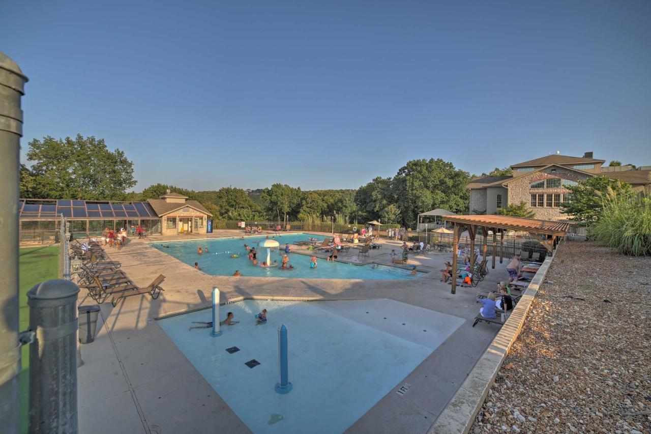 Lavish Branson Escape With Resort And Lake Access Bagian luar foto