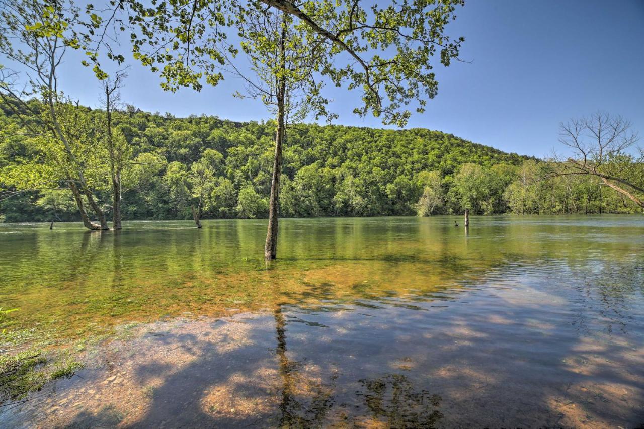 Lavish Branson Escape With Resort And Lake Access Bagian luar foto